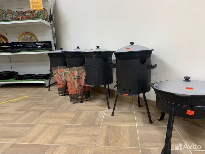 Печь для казана с трубой и дверцей(от 6л до 22л)