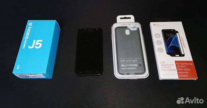 Смартфон Samsung Galaxy J5 2017