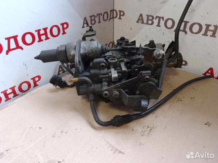 Топливный насос высокого давления Volkswagen Golf