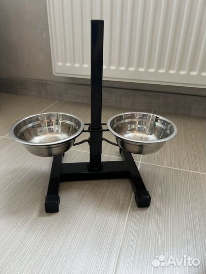 Миски на подставке для собак