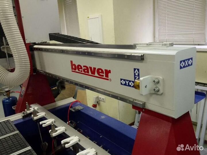 Фрезерный станок с чпу Beaver 25avlt8-Z600-RD