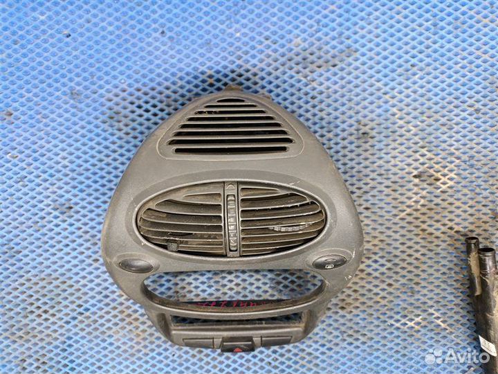 Центральная консоль Лада Калина 21114 2005