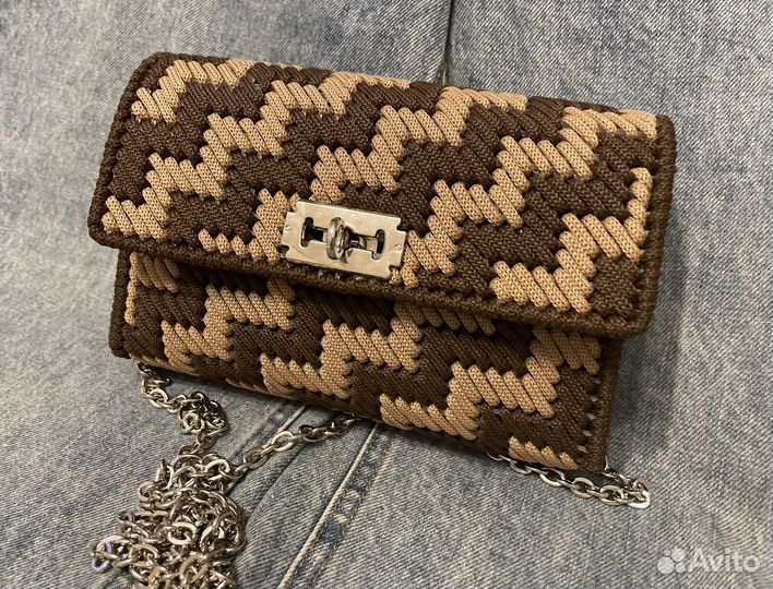 Сумка на канве ручной работы