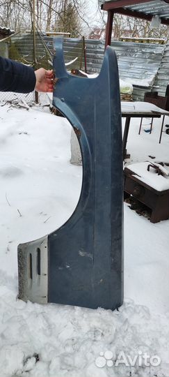 Крыло переднее левое w126