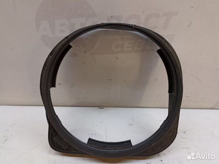 Кронштейн задний левый Volkswagen Touareg 7L AXQ