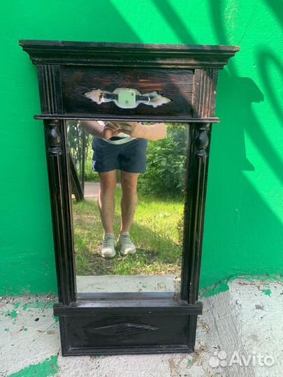 Зеркало старинное в раме