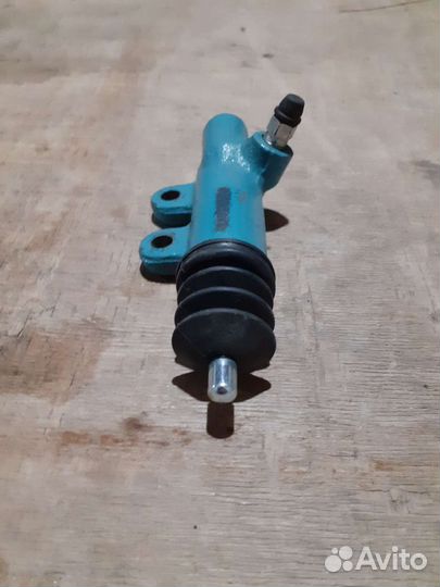 Цилиндр сцепления рабочий на Хино 300