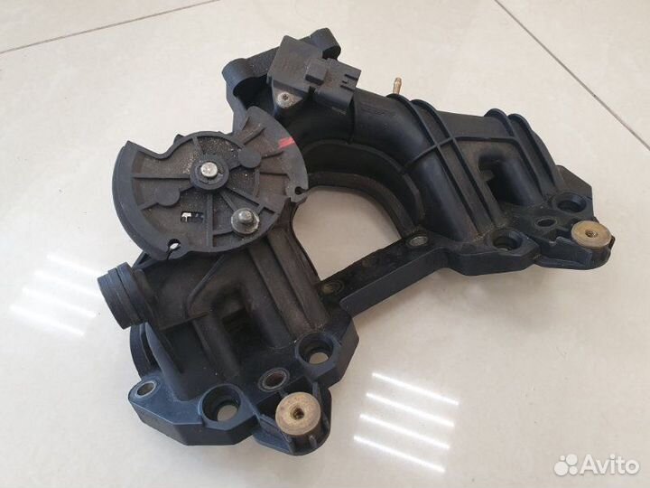 Коллектор впускной Peugeot 405