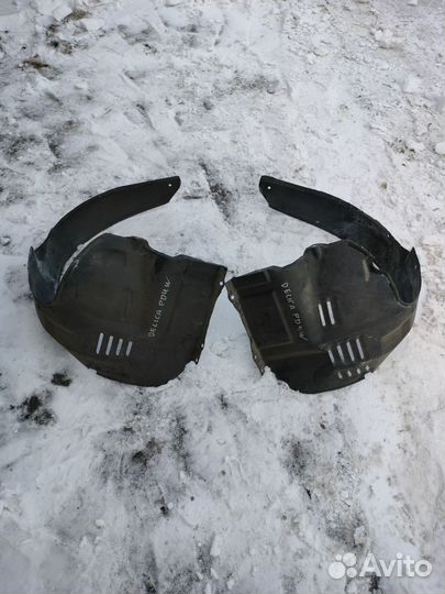 Подкрылки передние MMC delica