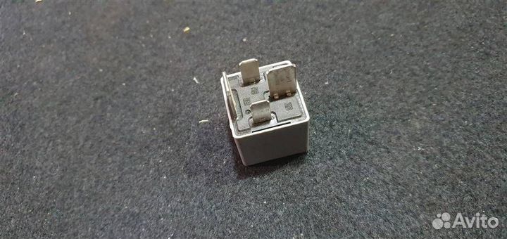 Реле Opel Astra J 2010-2017