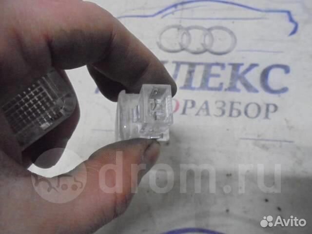 Плафон салонный Audi A6 (C6 4F) 2004-2011