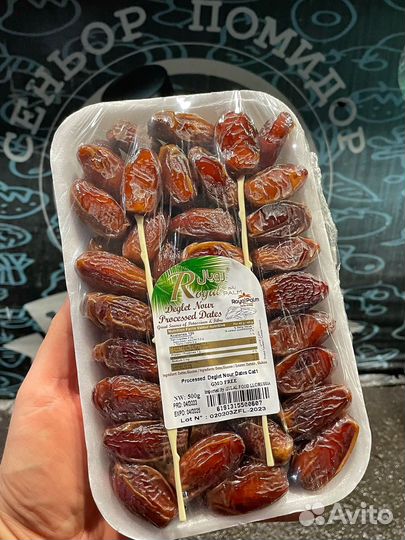 Финики свежего урожая