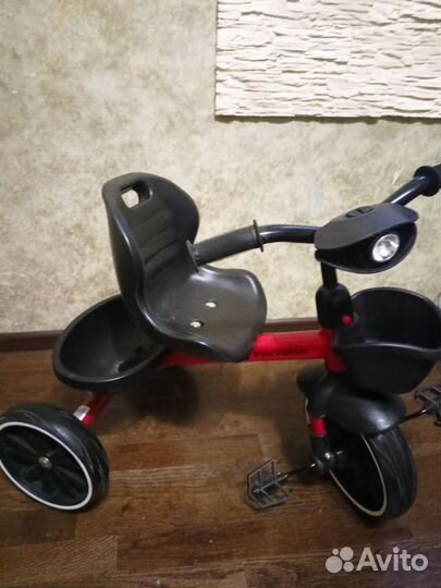Детский трехколесный велосипед