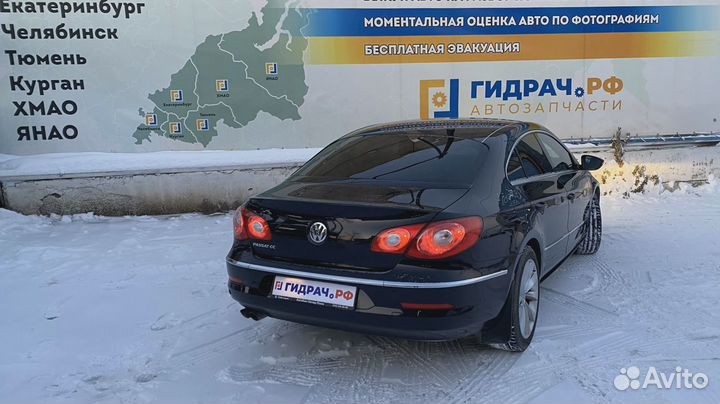 Ручка двери наружная правая Volkswagen Passat CC