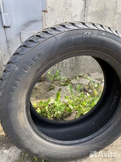 Kumho I'Zen RV Stud KC16 225/60 R18