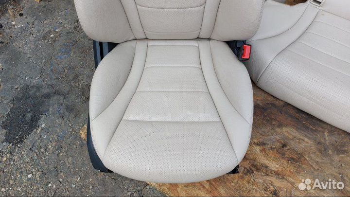 Кожаный салон Mercedes-Benz C W205 2.0 2014