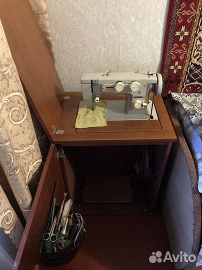 Швейная машина Подольск 142