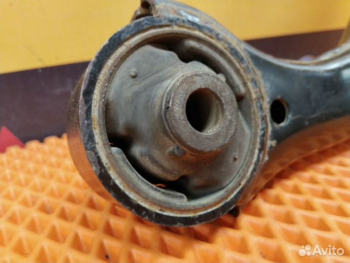 Рычаг передний правый Kia Sorento 2 XM D4HB 2 2011