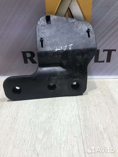 Кронштейн Renault duster