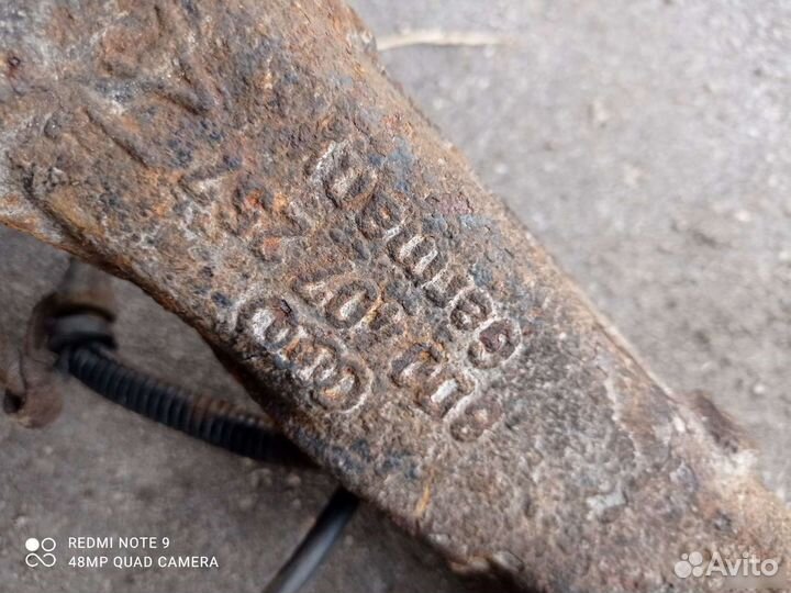 Цена за 1 шт. Passat B5 B5+ поворотный кулак