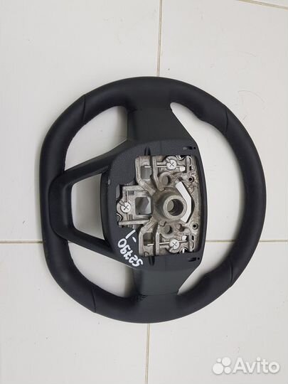 Рулевое колесо (Geely Coolray)