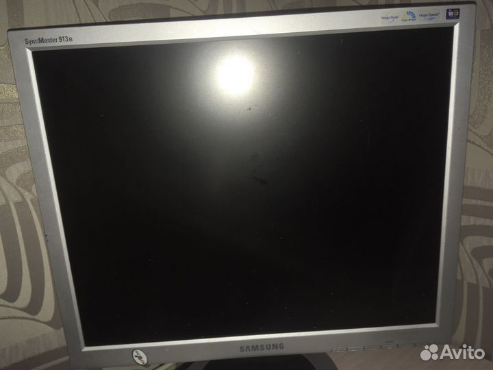 Монитор Samsung
