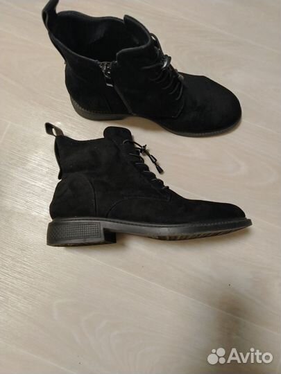Ботинки женские 38