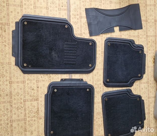 Коврики универсальные