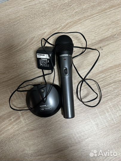 Радиомикрофон Thomson wmp 560