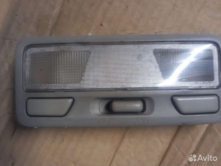 Митсубиси лансер 9 плафон освещения салона