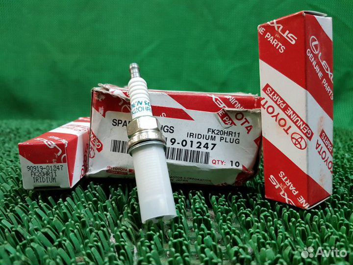 Свеча зажигания Toyota