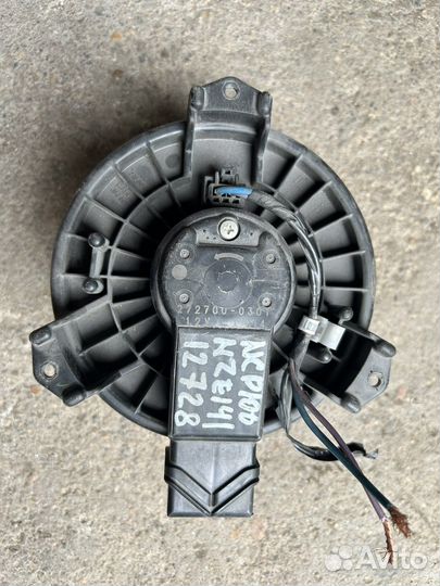 Вентелятор печки Toyota Vitz KSP90 272700-0301