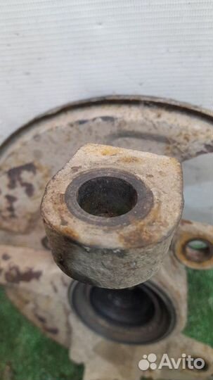 Кулак поворотный передний правый Great Wall Hover