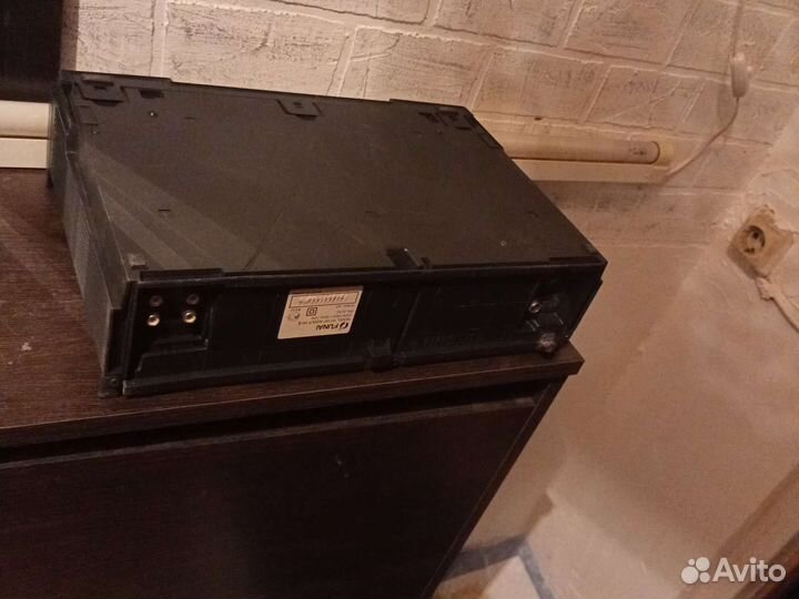Видеомагнитофон funai VIP-5000LR MK III не рабочий