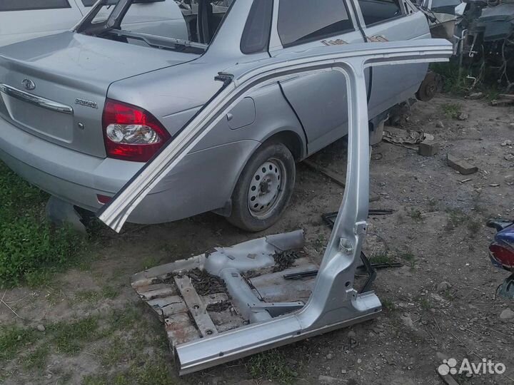 Срез средней стойки приора левая сторона