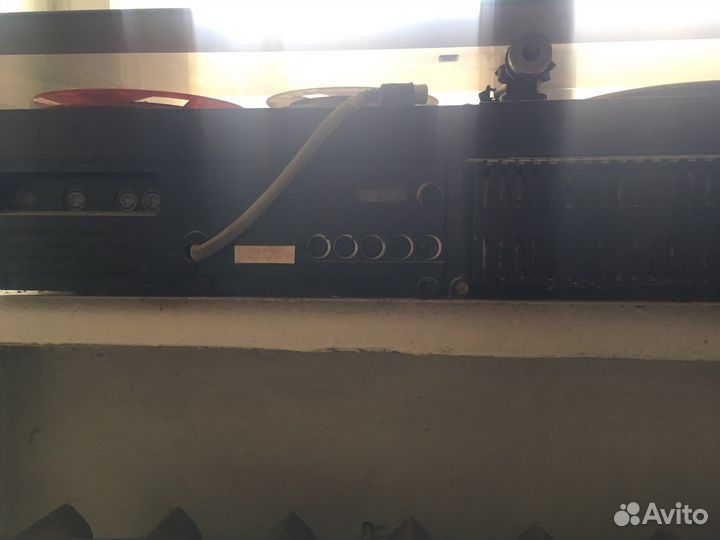 Проигрыватель винила и бобин