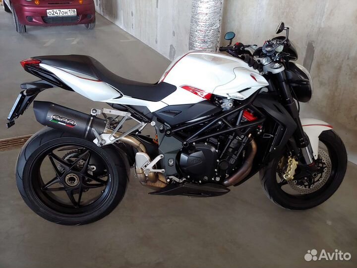 Mv agusta brutale 1090r