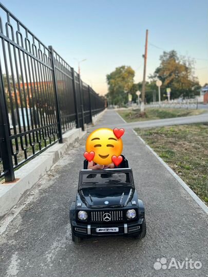 Детский автомобиль на аккумуляторе