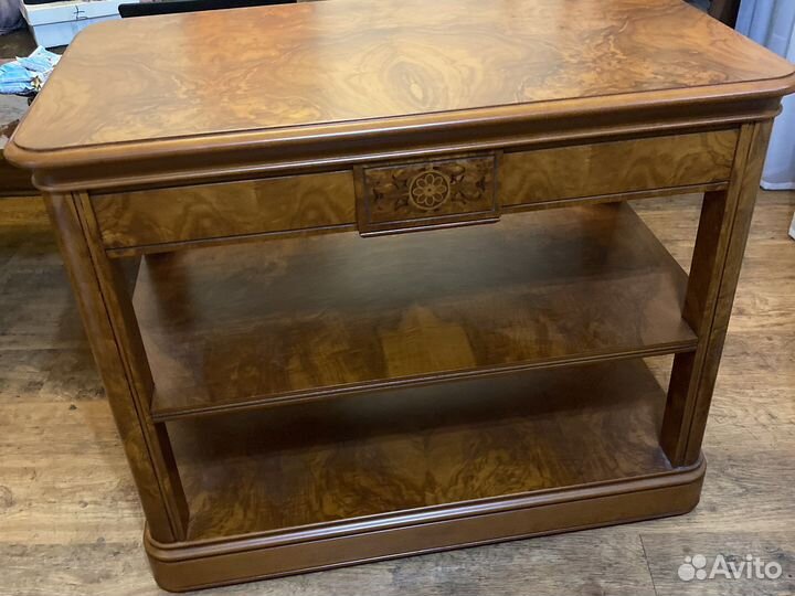 Тумба под технику