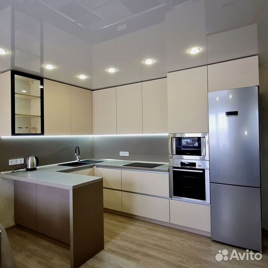 Кухня угловая на заказ.мдф фасады