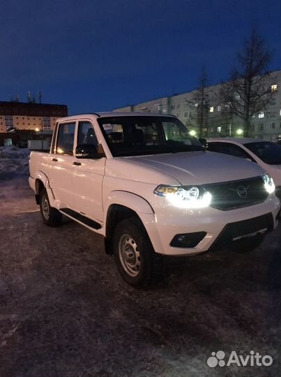 Водител на УАЗ pickup