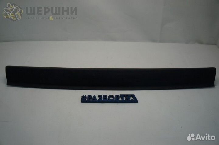 Панель отделки 5ой двери UP Dis 3 б/у (ERQ000091P