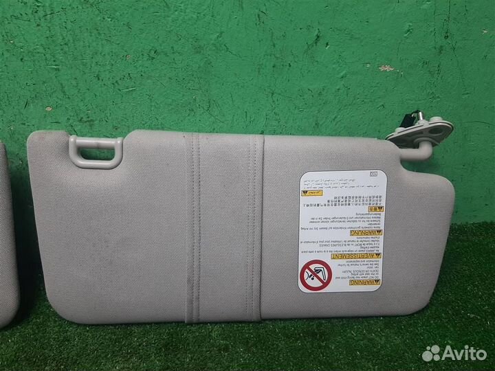 Козырек солнцезащитный (комплект) Subaru Legacy