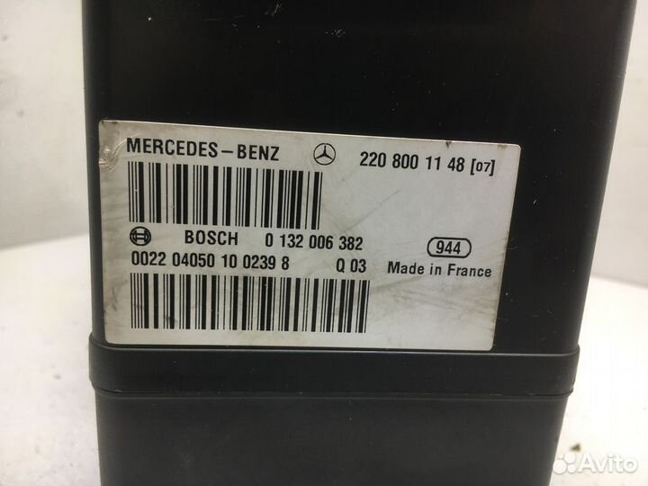 Вакуумное устройство системы центрального замка Mercedes-Benz CL-Class