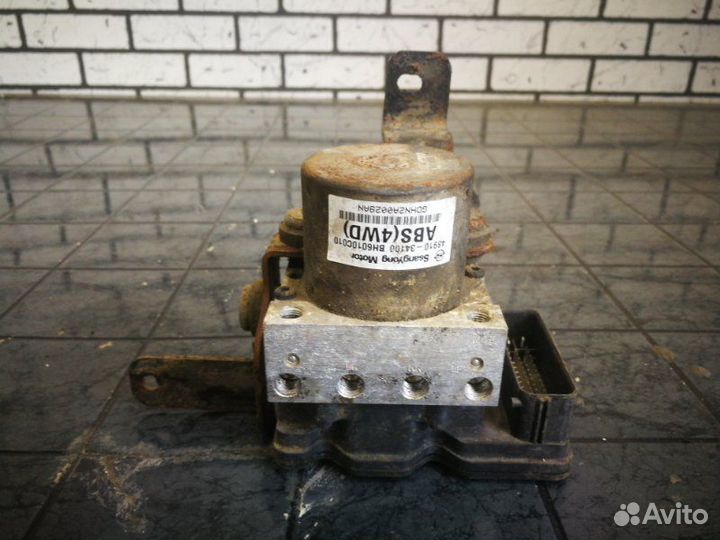 Блок абс (Насос) Ssangyong Actyon New D20DTF 2011