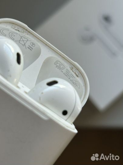 Беспроводные наушники apple airpods 1