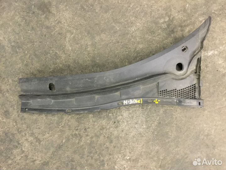 Решетка стеклоочистителей (жабо) Мазда 3 (BK)