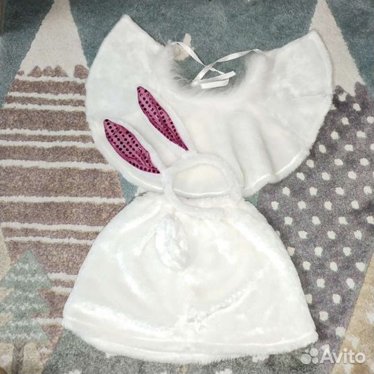 Костюм зайчика для девочки 104