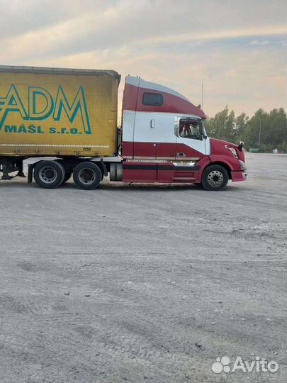 Volvo VNL 670, 2003