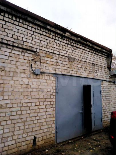 Гараж, > 30 м²